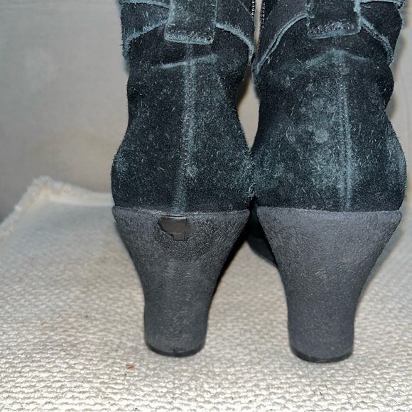 Enzo Angiolini 'EAROSALIE' Black Suede Wedge Boots Women's Size 9 - Picture 5 of 8